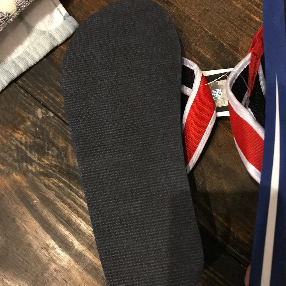 New York Giants flip-flops